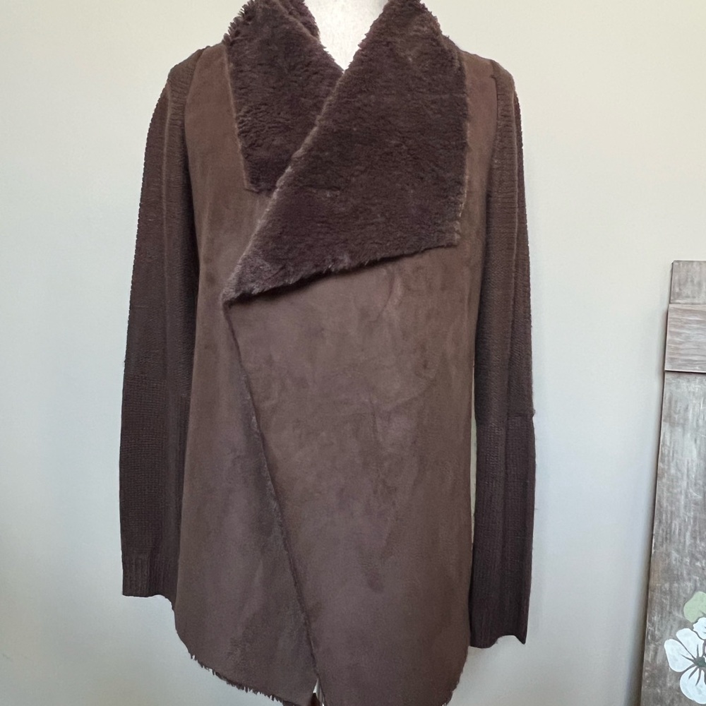 Romeo + Juliet Couture Brown Faux Shearling Open-Front Jacket | M - Picture 3 of 12